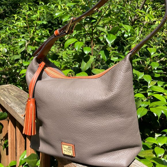 Dooney + Bourke Pebble Grain Page Sac - Gray + natural tassel - Picture 5 of 7